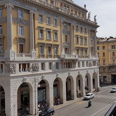 Trieste Center Rooms & Apartments - Fiori Di Trieste Exteriör bild