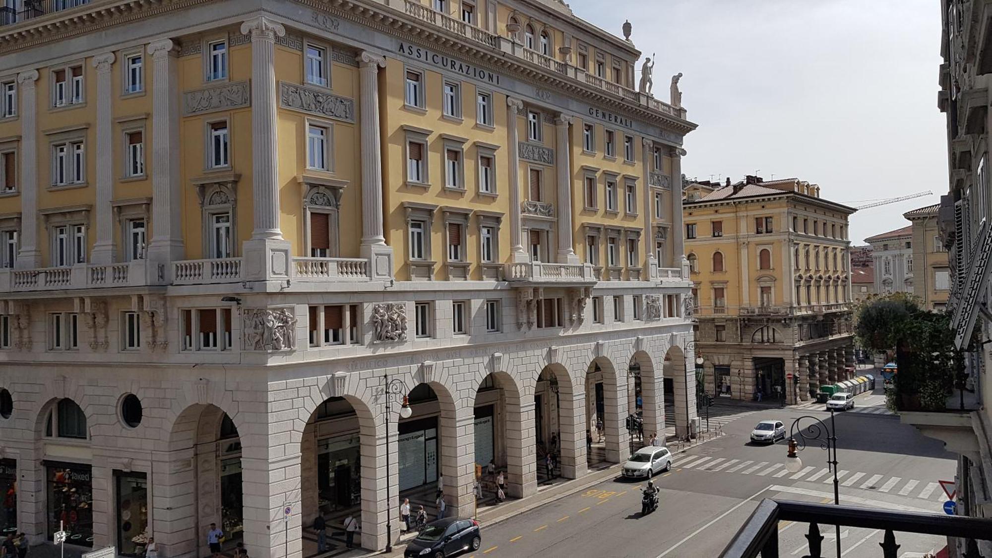 Trieste Center Rooms & Apartments - Fiori Di Trieste Exteriör bild